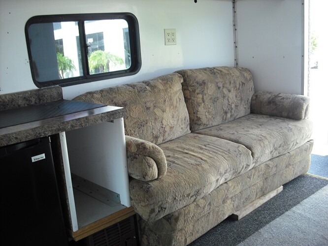 Cube Van (21).jpg