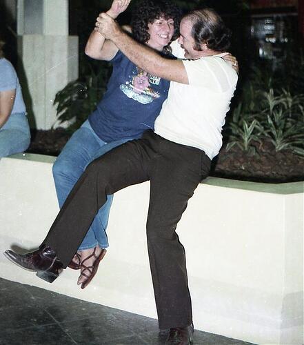 Promoter Don Nerone and wife Linda having fun at a Mall show in 1983....jpg