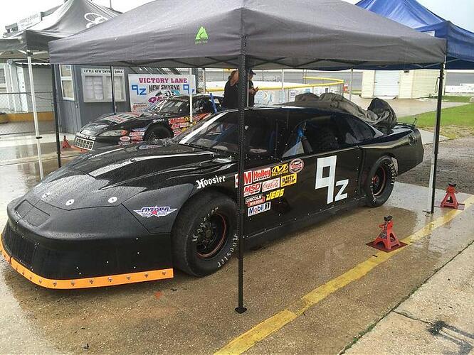 Zack Jarrell had his back-up car lettered with Zack Donatti's #9z as a tribute to his friend....jpg