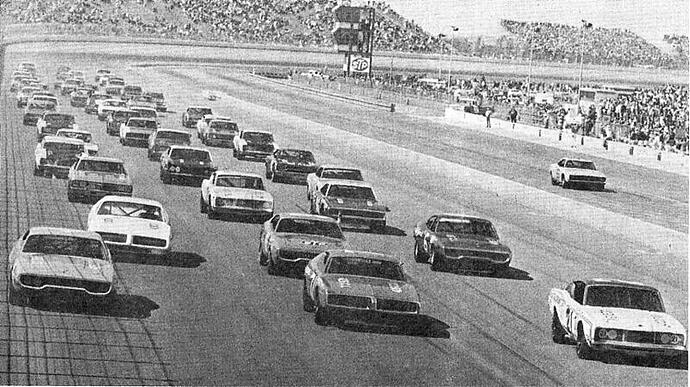 ontario_motor_speedway_1971.jpg