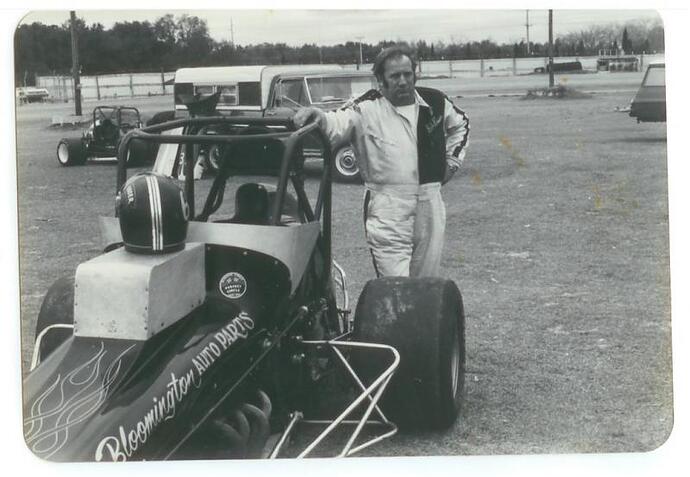 Bob Kinser 2-2-77.jpg