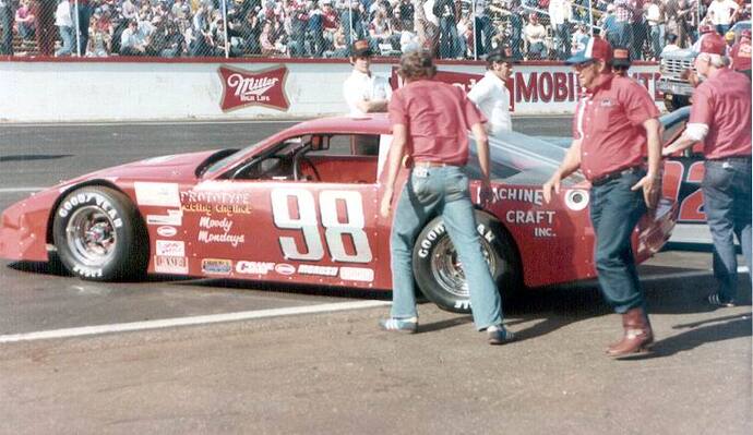 98mobile1983.jpg