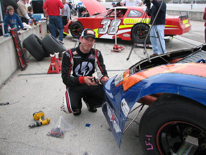 kylebusch.jpg