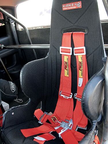 0712dp_05_z+1998_dodge_ram_2500+kirkey_seats.jpg
