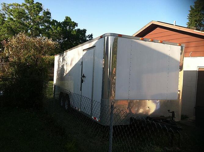 trailer1.jpg