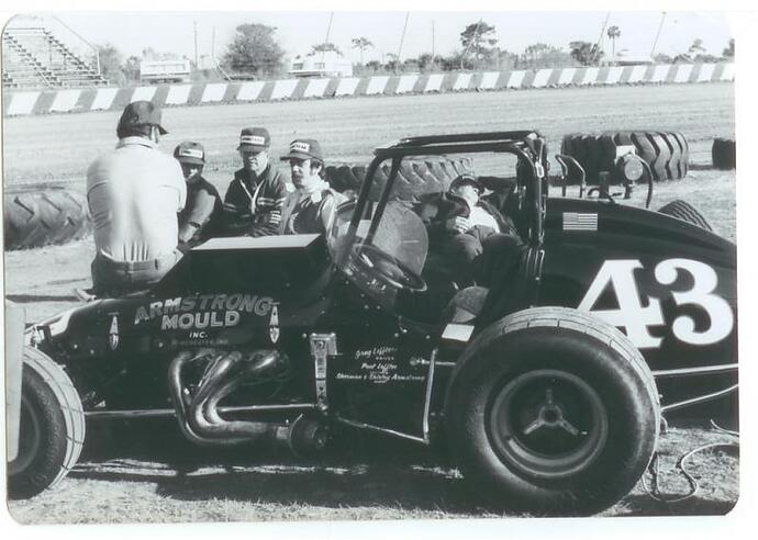 Greg Leffler and crew in the infield pits...jpg