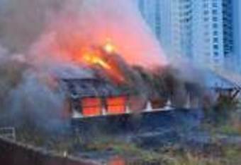 SmokeyYunicksBestDamnGarageburnscrDaytonaBeachFireDept._crop_340x234.jpg