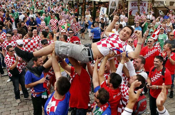 Soccer_Euro_2012_Fans((10)_t607.jpg